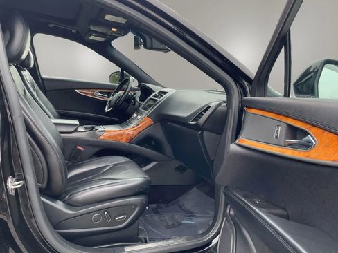 Used 2016 Lincoln MKX Reserve w/ Climate Package image 31