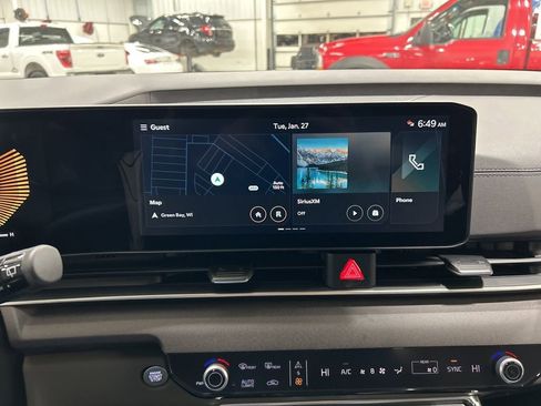 New 2026 Kia Carnival EX image 15