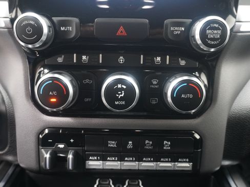 Used 2022 RAM 2500 Laramie AWD/4WD image 26