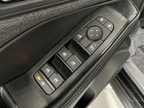 Used 2023 Nissan Rogue SV image 20