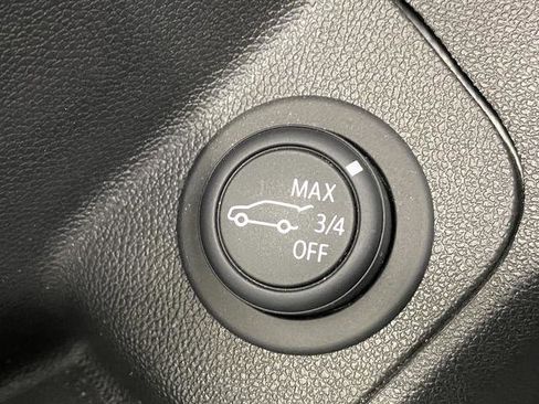 Used 2022 GMC Terrain SLE w/ Driver Convenience Package image 14