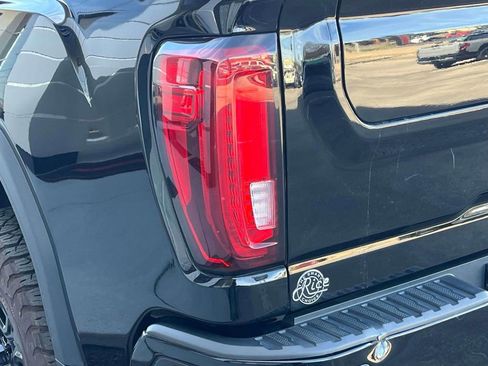 Certified 2023 GMC Sierra 2500 Denali image 10