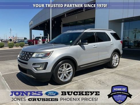 Used 2017 Ford Explorer XLT w/ Equipment Group 202A FWD image 1