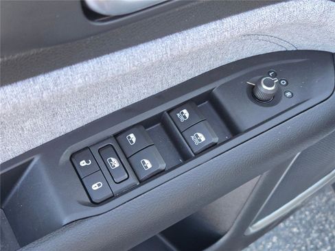 New 2026 Jeep Compass Latitude image 22