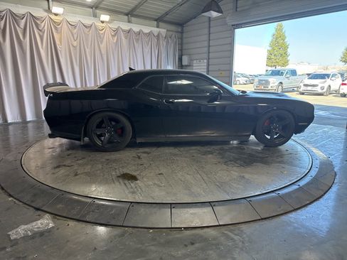 Used 2018 Dodge Challenger R/T w/ Blacktop Package image 4