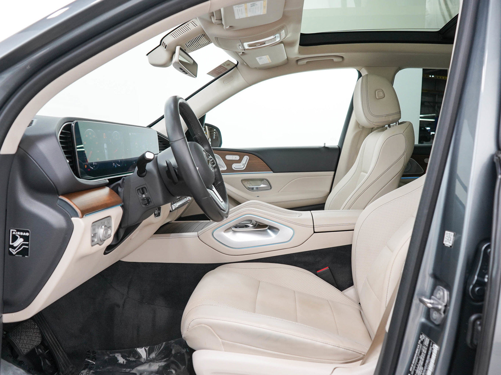 Used 2020 Mercedes-Benz GLE 350 4MATIC image 24