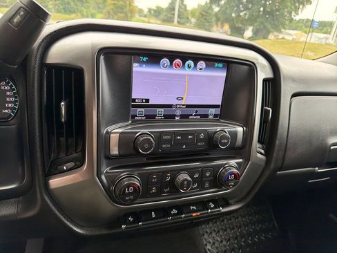 Used 2017 Chevrolet Silverado 1500 LT w/ Midnight Edition AWD/4WD image 19