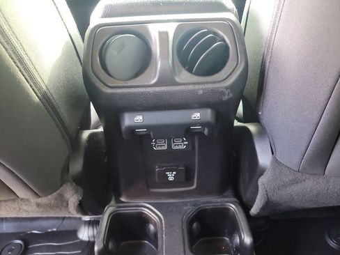 Used 2020 Jeep Wrangler Unlimited Sport S w/ Sun And Sound Package AWD/4WD image 14