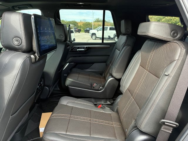 New 2026 Chevrolet Tahoe High Country AWD/4WD image 17