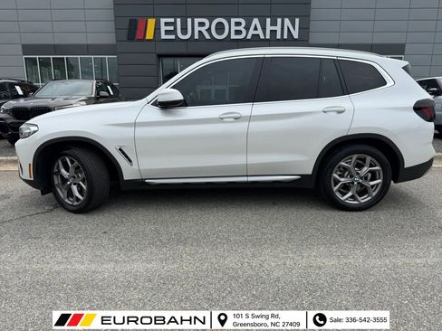 Used 2022 BMW X3 xDrive30i w/ Convenience Package AWD/4WD image 2