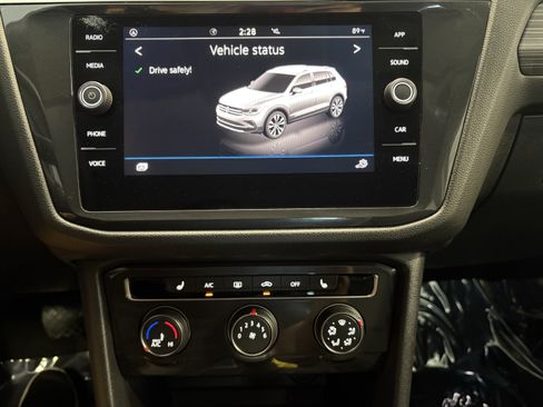 Used 2024 Volkswagen Tiguan Wolfsburg Edition FWD image 13
