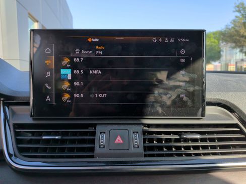 Used 2023 Audi Q5 2.0T Premium w/ Convenience Package image 23