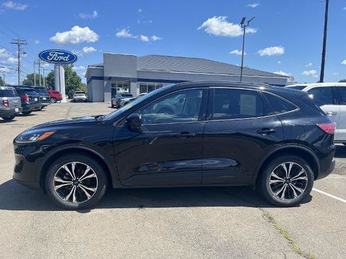Certified 2022 Ford Escape SEL w/ SEL Stealth AWD Package image 2
