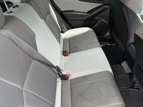 Used 2020 Subaru Crosstrek 2.0i AWD/4WD image 18
