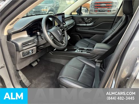 Used 2024 Lincoln Corsair Reserve image 12