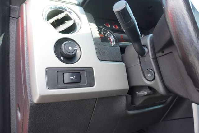 Used 2013 Ford F150 FX4 w/ Luxury Equipment Group AWD/4WD image 27