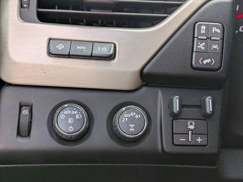 Used 2019 GMC Yukon XL Denali w/ Denali Ultimate Package image 14