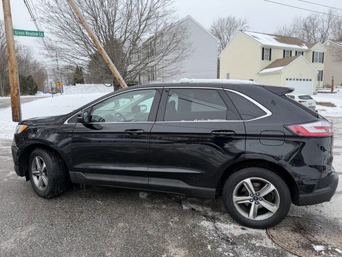 Used 2019 Ford Edge SEL image 4