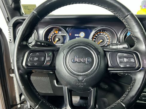 Used 2020 Jeep Wrangler Unlimited Sport AWD/4WD image 15