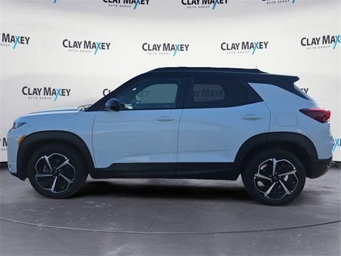 Used 2021 Chevrolet TrailBlazer RS w/ Technology Package image 2