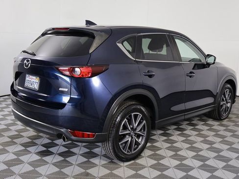 Used 2018 MAZDA CX-5 Touring w/ Preferred Equipment Package image 4