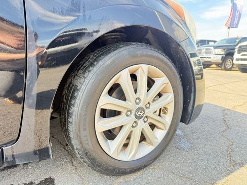 Used 2014 Hyundai Elantra SE w/ Option Group 02 image 30