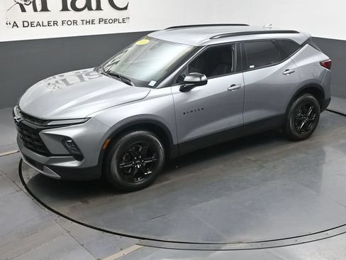 Used 2024 Chevrolet Blazer LT w/ Convenience Package FWD image 43