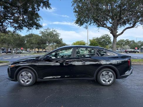 Used 2025 Kia K4 FWD image 3