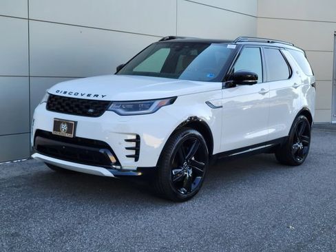 Used 2025 Land Rover Discovery Dynamic SE AWD/4WD image 7