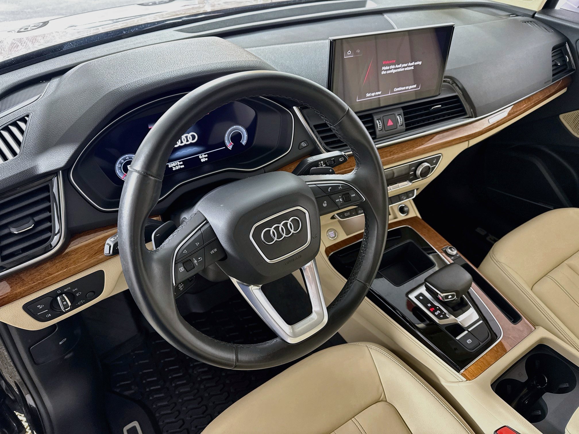Used 2023 Audi Q5 2.0T Premium Plus w/ Premium Plus Package AWD/4WD image 12