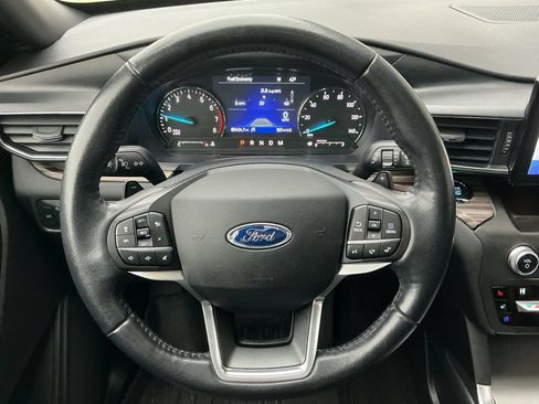 Used 2020 Ford Explorer Limited w/ Class III Trailer Tow Package AWD/4WD image 13