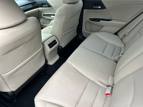 Used 2015 Honda Accord EX-L image 4