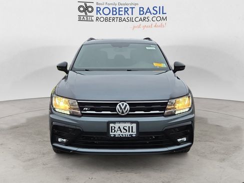Used 2021 Volkswagen Tiguan SE R-Line image 8