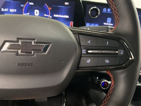 Used 2024 Chevrolet Equinox EV RS image 23