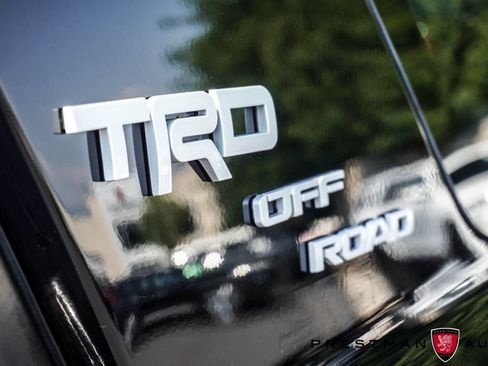 Used 2024 Toyota 4Runner TRD Off-Road Premium AWD/4WD image 5