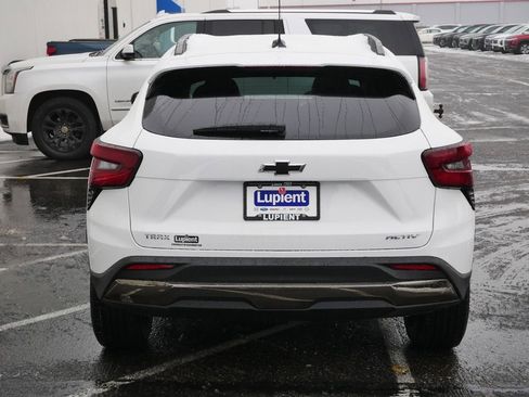 New 2026 Chevrolet Trax ACTIV w/ Sunroof Package image 4