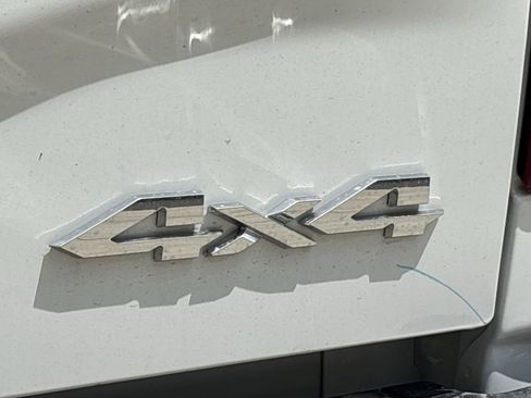 New 2026 RAM 2500 Limited AWD/4WD image 9