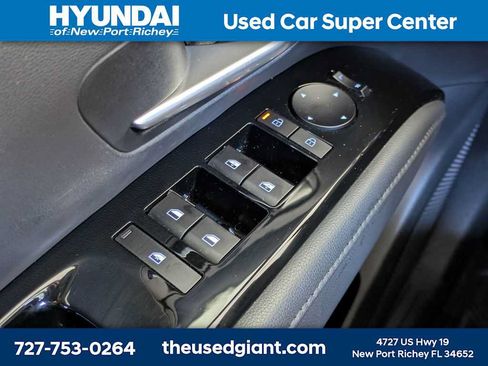 Used 2025 Hyundai Santa Cruz SEL FWD image 30