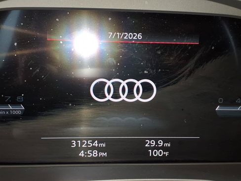 Used 2023 Audi Q5 2.0T Premium Plus w/ Premium Plus Package AWD/4WD image 11
