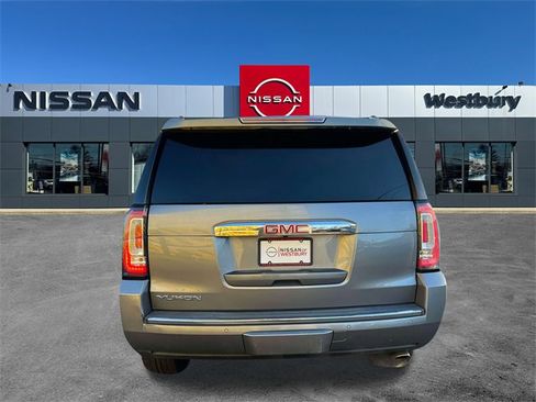 Used 2018 GMC Yukon Denali image 5
