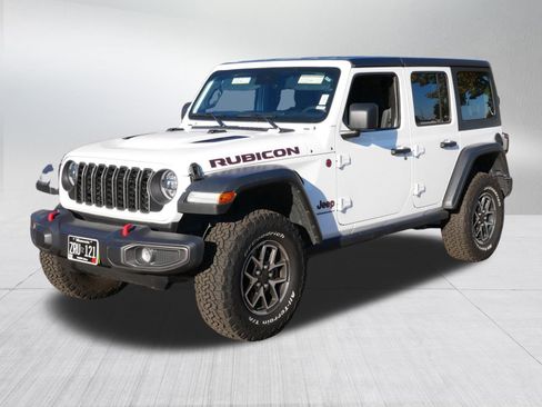 Used 2024 Jeep Wrangler Unlimited Rubicon image 3