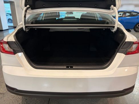 Used 2025 Toyota Camry LE image 30