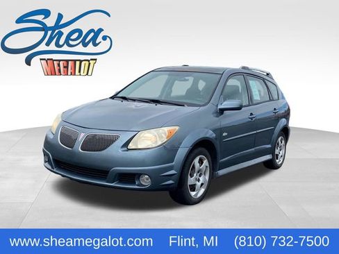 Used 2006 Pontiac Vibe w/ Sun And Sound Package FWD image 1