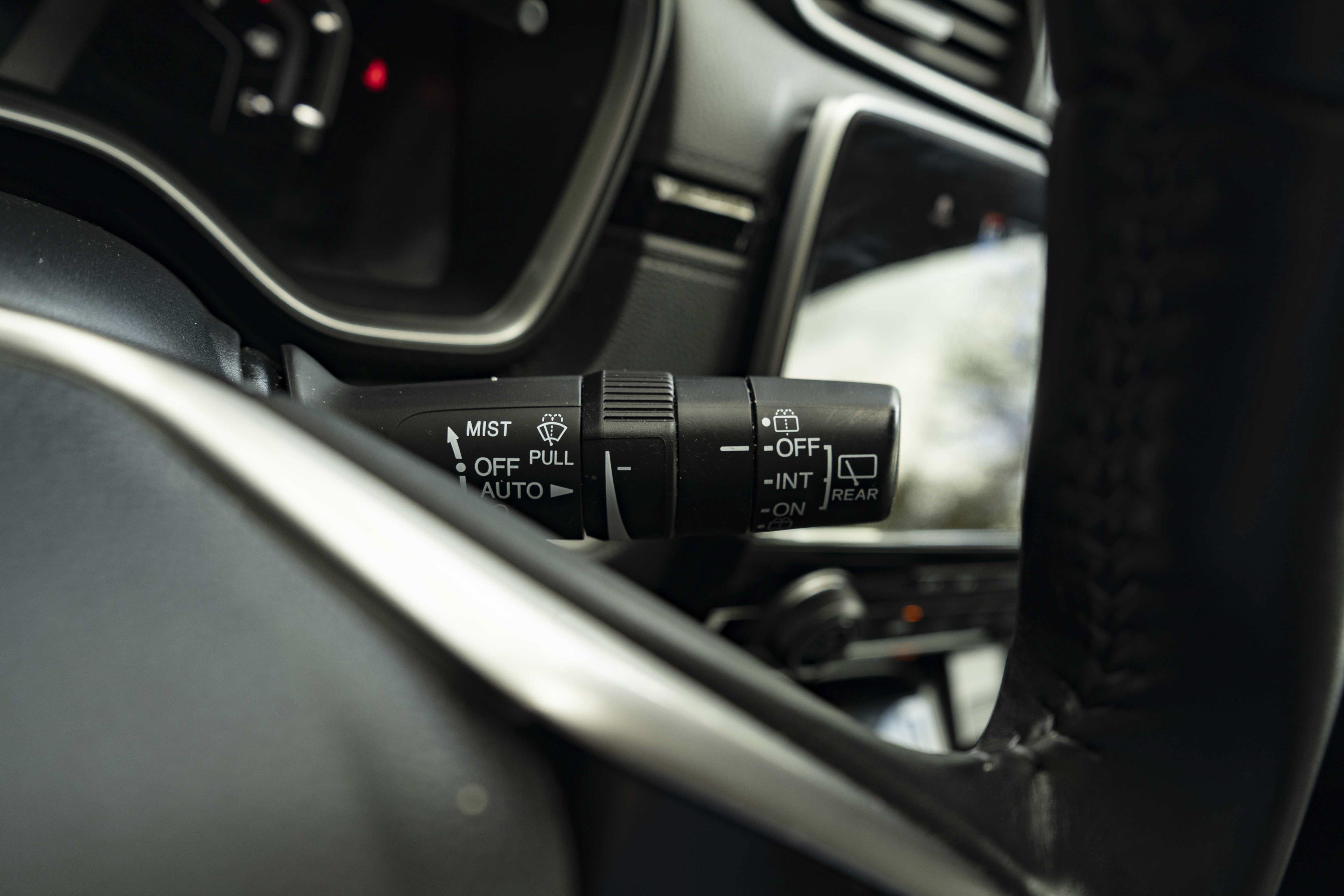 Used 2022 Honda CR-V Touring image 24