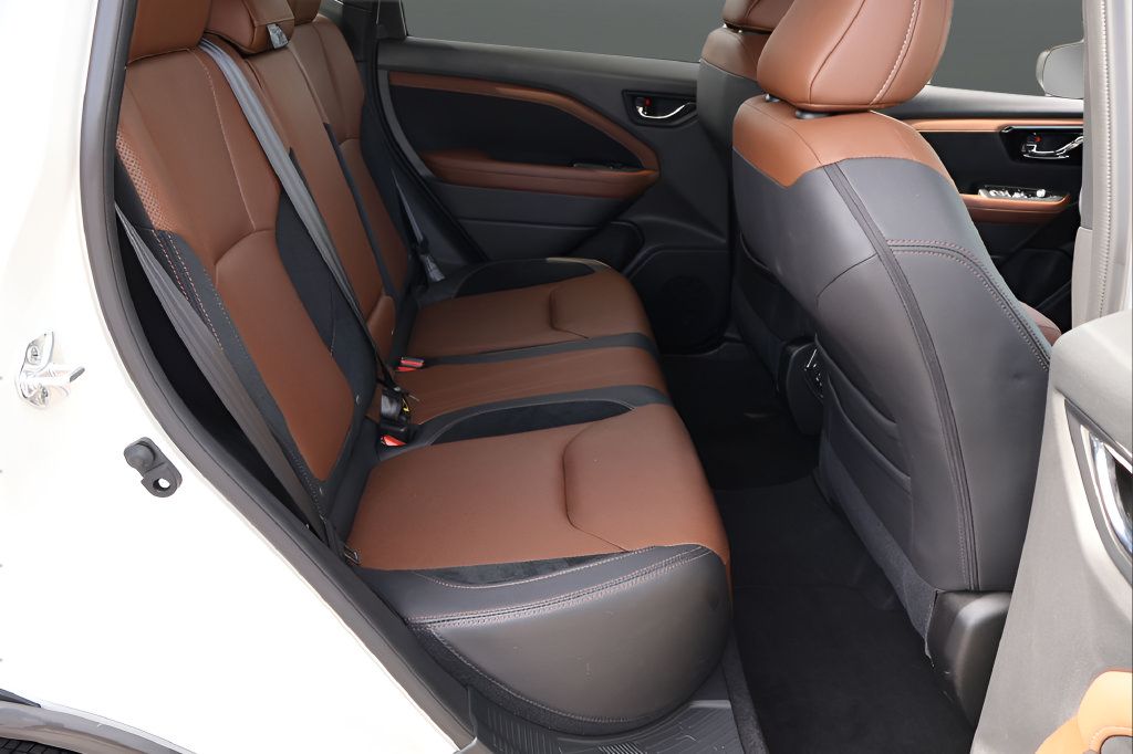 Certified 2025 Subaru Forester Touring AWD/4WD image 20