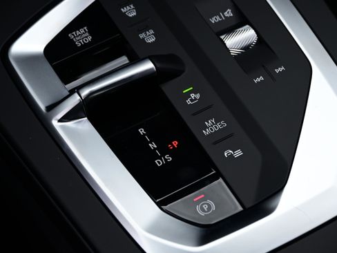 Used 2026 BMW 228i w/ Technology Package image 35