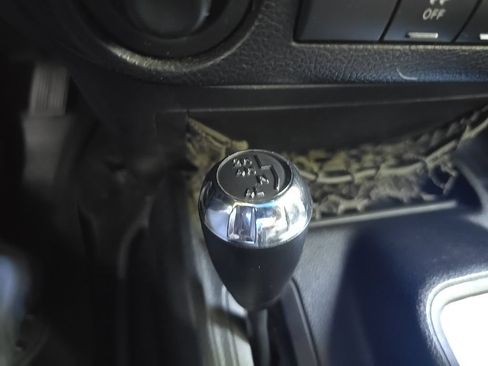 Used 2016 Jeep Wrangler Unlimited Sahara AWD/4WD image 15