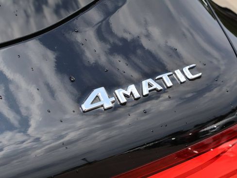 Certified 2019 Mercedes-Benz GLC 300 4MATIC image 9