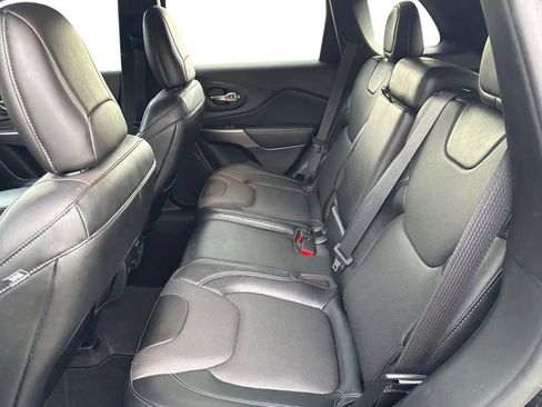 Used 2022 Jeep Cherokee Limited w/ Elite Package AWD/4WD image 29