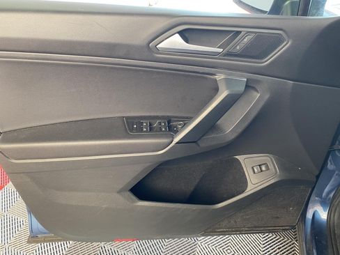 Used 2019 Volkswagen Tiguan SEL w/ 3rd Row Seat Package AWD/4WD image 22